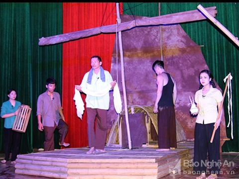 Lương Bổng phim Người phán xử về Nghệ An diễn kịch miễn phí