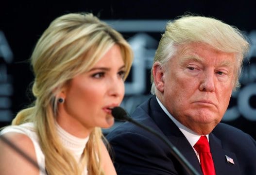 190 nghị sĩ Mỹ cùng kiện tổng thống Donald Trump