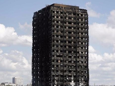 Những hình ảnh đầu tiên bên trong tòa nhà cháy ở London