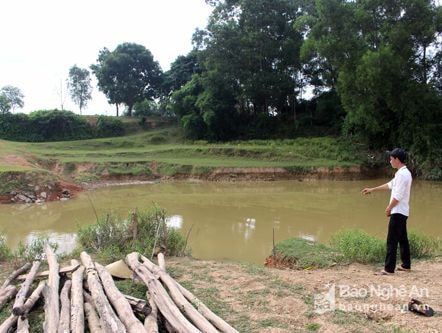 Thanh niên chăn trâu dũng cảm cứu 2 học sinh bị đuối nước