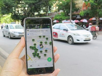 Bộ Giao thông Vận tải 'phanh gấp' cấp phép thí điểm Grab, Uber