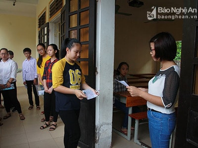 Thủ khoa đầu vào trường Phan năm học 2017 - 2018 là học sinh trường THCS Đặng Thai Mai