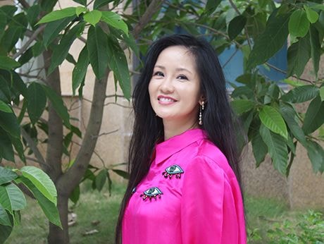 Hồng Nhung - 'Người đàn bà trẻ con' của âm nhạc