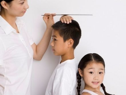 Nguyên nhân khiến trẻ thấp còi bố mẹ thường không để ý