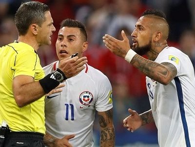 Chile thắng trận ra quân tại Confederations Cup 2017