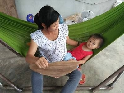 Dân vật vã ngày nắng nóng vì điện quá yếu!