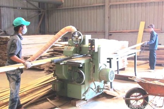 Doanh nghiệp cần cơ chế, chính sách hơn hỗ trợ bằng tiền