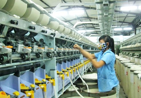 'Cây kim, sợi chỉ phải nhập thì nội địa hoá dệt may thế nào?'