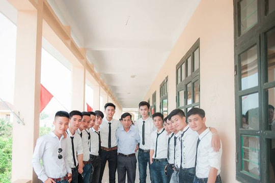 Thầy giáo viết tâm thư dặn dò học sinh trước kỳ vượt vũ môn