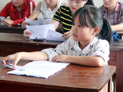 Thí sinh tý hon tự tin dự thi THPT quốc gia