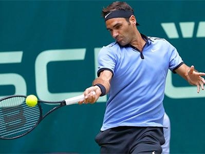 Federer hạ đương kim vô địch, vào bán kết Halle Mở rộng