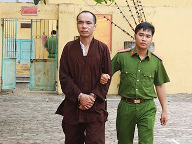 Nhà sư trộm chuông đồng bán mua ma túy đá