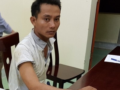 Đang chở thuốc nổ đi bán thì bị bắt