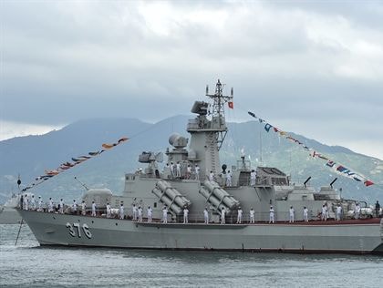 Molniya mới của Việt Nam sẽ có Kalibr hay Yakhont?