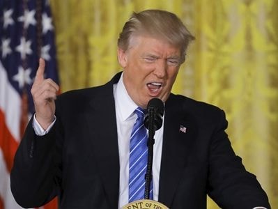 Háo hức gặp Putin, Trump khiến cố vấn lo ngại