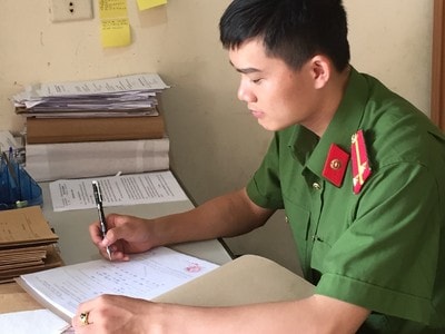 Người dân gửi thư cảm ơn cán bộ công an giúp đỡ khi gặp nạn