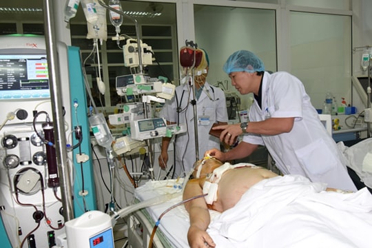 Bảo vệ bệnh viện Sản Nhi bị đâm trọng thương đã qua đời