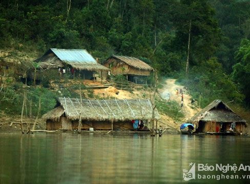 Những bản làng đẹp thơ mộng bên khe suối vùng cao