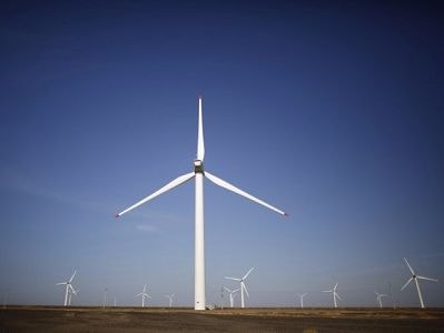 Tuabin gió cao gấp rưỡi tháp Eiffel