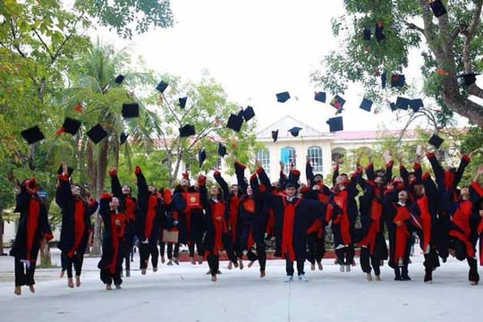 Thầy hiệu trưởng viết 'tâm thư' chia sẻ việc chọn lớp, chọn trường cho học sinh