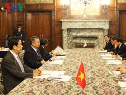 Phó Chủ tịch Quốc hội hội kiến lãnh đạo Thượng viện, Hạ viện Nhật Bản