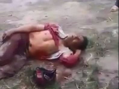 Lái xe ôm bị đâm trọng thương, lết ra quốc lộ 7 kêu cứu