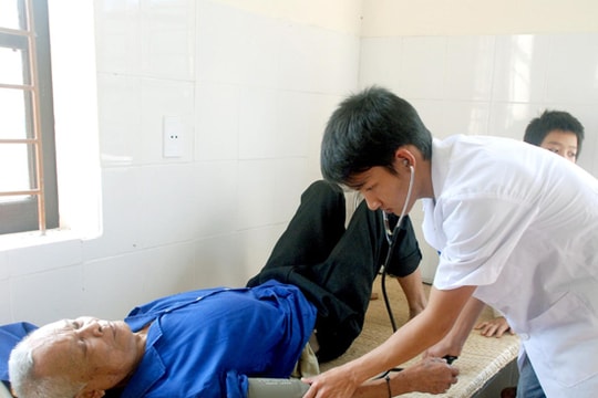 Bác sỹ, y sỹ lo lắng về chứng chỉ hành nghề