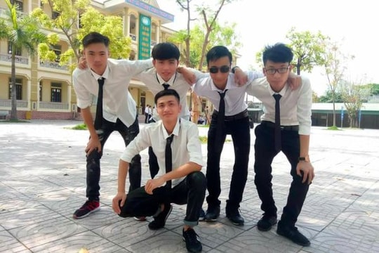 Nghệ An: Lớp học trường làng có 9 học sinh thi đại học trên 27 điểm