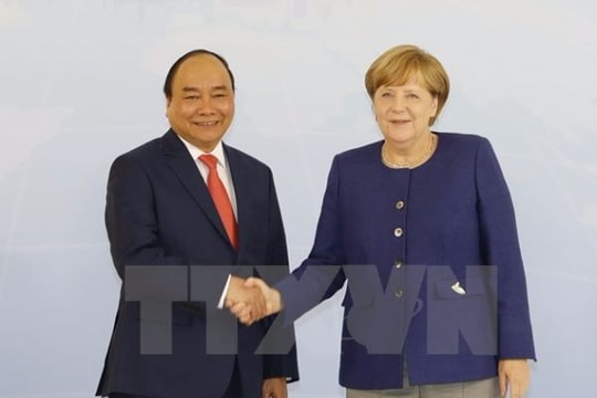 Thủ tướng Nguyễn Xuân Phúc hội đàm với Thủ tướng Đức Angela Merkel