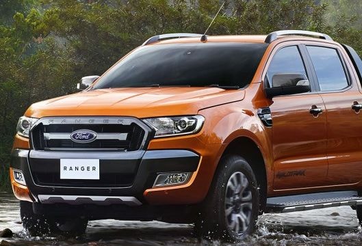 Ô tô bán tải giảm giá mạnh: Quên đi nỗi lo tăng thuế