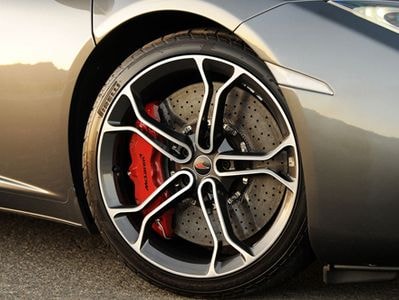 Những dấu hiệu cảnh báo hệ thống phanh ô tô không an toàn