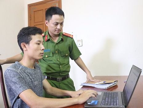 Hacker chiếm tài khoản Facebook, 'diễn kịch' lừa tiền