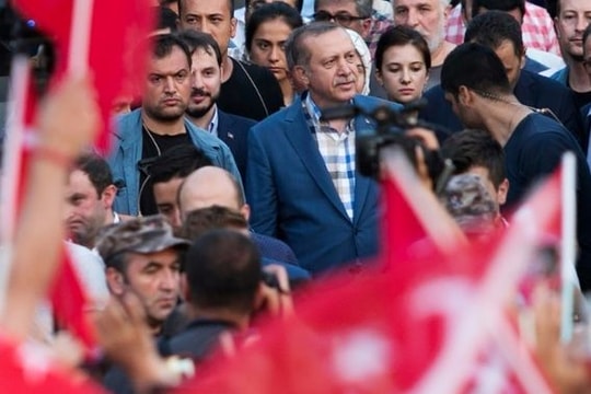 Những bí ẩn quanh vụ đảo chính bất thành Thổ Nhĩ Kỳ