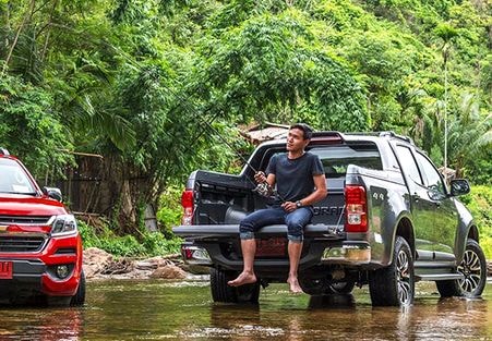 Ô tô bán tải giám giá hút khách