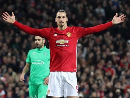 Ibrahimovic lộ dấu hiệu sắp ký hợp đồng mới với Man Utd