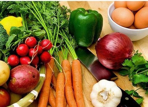 Cách chuẩn bị và dự trữ thực phẩm trong mùa mưa bão