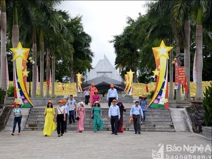 Xây dựng Nghĩa trang liệt sỹ Việt - Lào thành điểm du lịch tâm linh