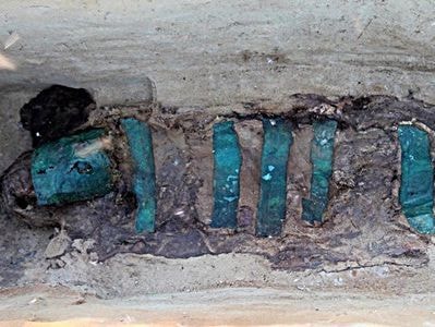 Xác ướp 1.300 năm tuổi trong kén vải tại Siberia