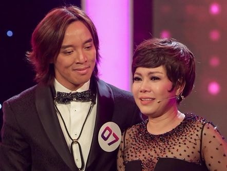 Việt Hương: 'Tôi có lỗi vì hay xa chồng suốt 11 năm lấy nhau'