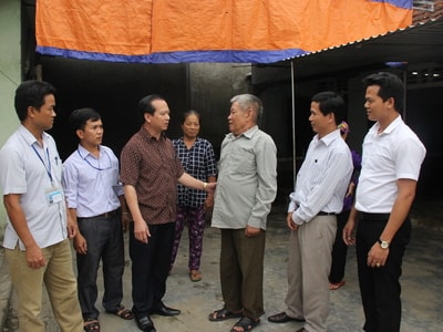 Chú trọng ý thức phục vụ dân của cán bộ, đảng viên