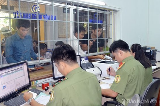 Nghệ An thực hiện tờ khai điện tử cấp hộ chiếu qua mạng