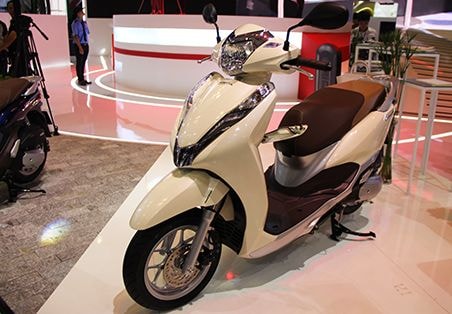 Honda Lead 2017 trang bị smartkey giá 39,3 triệu đồng