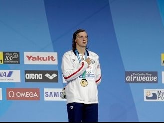 Ledecky trở thành nữ VĐV bơi thành công nhất lịch sử giải thế giới