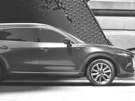 Mazda CX-8 dần lộ diện