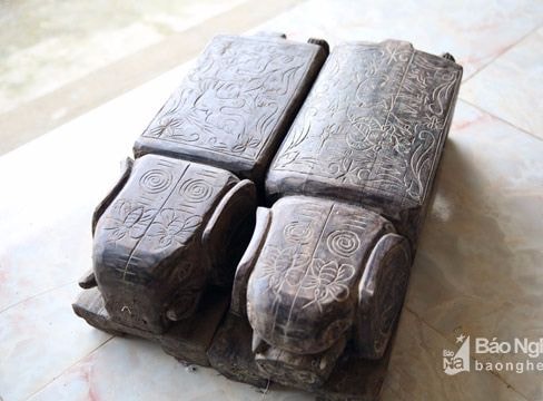 Độc đáo bộ ghế cổ xưa của đồng bào Thái