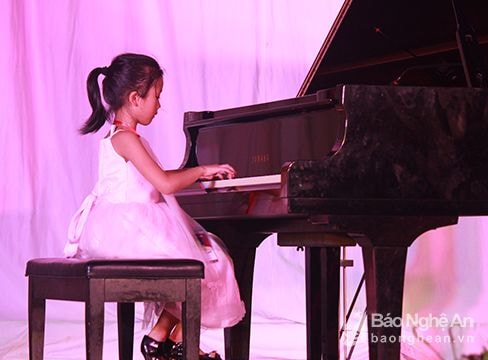 Ấn tượng đêm chung kết Liên hoan Piano Nghệ An mở rộng