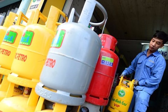 Từ 1/8, gas tăng giá 27.000 đồng/bình 12kg