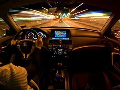 8 bí quyết 'nằm lòng' khi lái xe ô tô ban đêm