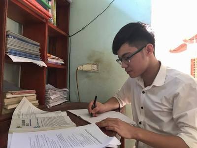 Trở thành sinh viên Đại học Y Hà Nội từ ước mơ chữa khỏi bệnh cho bố