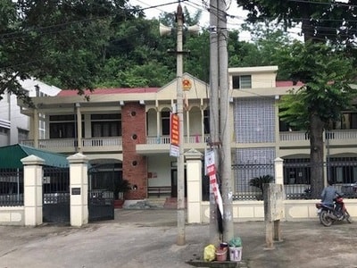 Chánh án tòa án nhân dân huyện nhận tiền hối lộ bị khởi tố